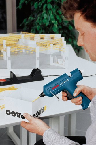 Bosch Professional Klebepistole GKP 200 CE (inkl. extralange Düse, abnehmbares Kabel 3,5 m, Universaldüse, Breitschlitzdüse, 8 x Klebestick 200 mm, Handwerkoffer) – Bild 6