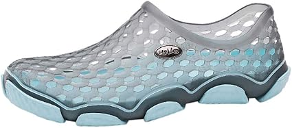 women's beach shoes water