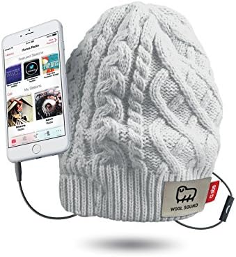 WINTER WOOL CAP WITH INTEGRATED HEADPHONES, MICROPHONE AND ANSWER BUTTON