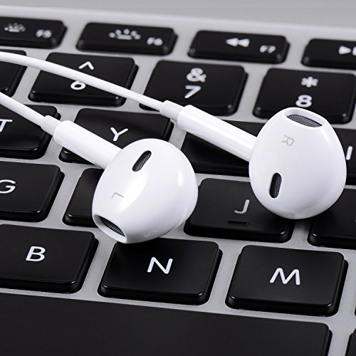 2 Pack Earphones with Microphone Premium Earbuds Stereo Headphones and Noise Isolating headset for Apple iPhone/iPod/iPad/Samsung Galaxy/LG/HTC (White)