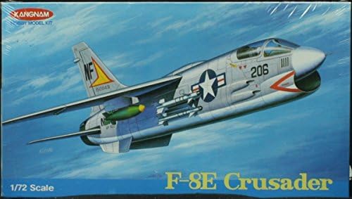 Kangnam 1:72 F-8E Crusader - Plastic Aircraft Model Kit #7124
