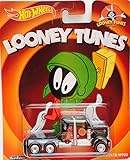 Hot Wheels Looney Tunes Marvin the Martian Kenworth W900