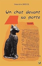 Un  chat devant sa porte
