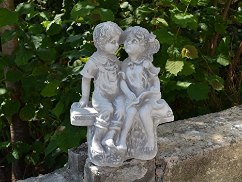 gartendekoparadies.de Wunderschöne Steinfigur Mädchen und Junge auf Einer Bank aus Steinguss, frostfest – Bild 6