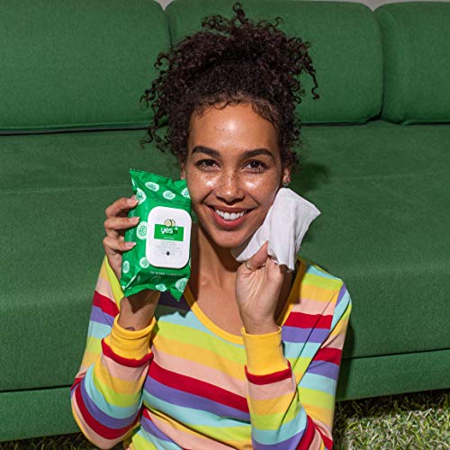 Yes To Cucumbers Soothing Hypoallergenic Facial Wipes for Sensitive Skin, 30 Count (Pack of 2)