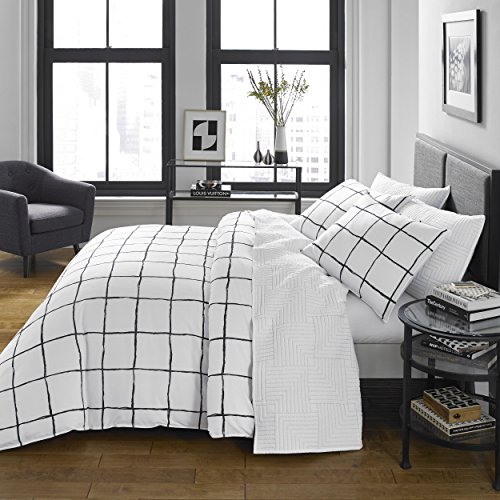 City Scene Zander Full/Queen Comforter, White Home & Kitchen