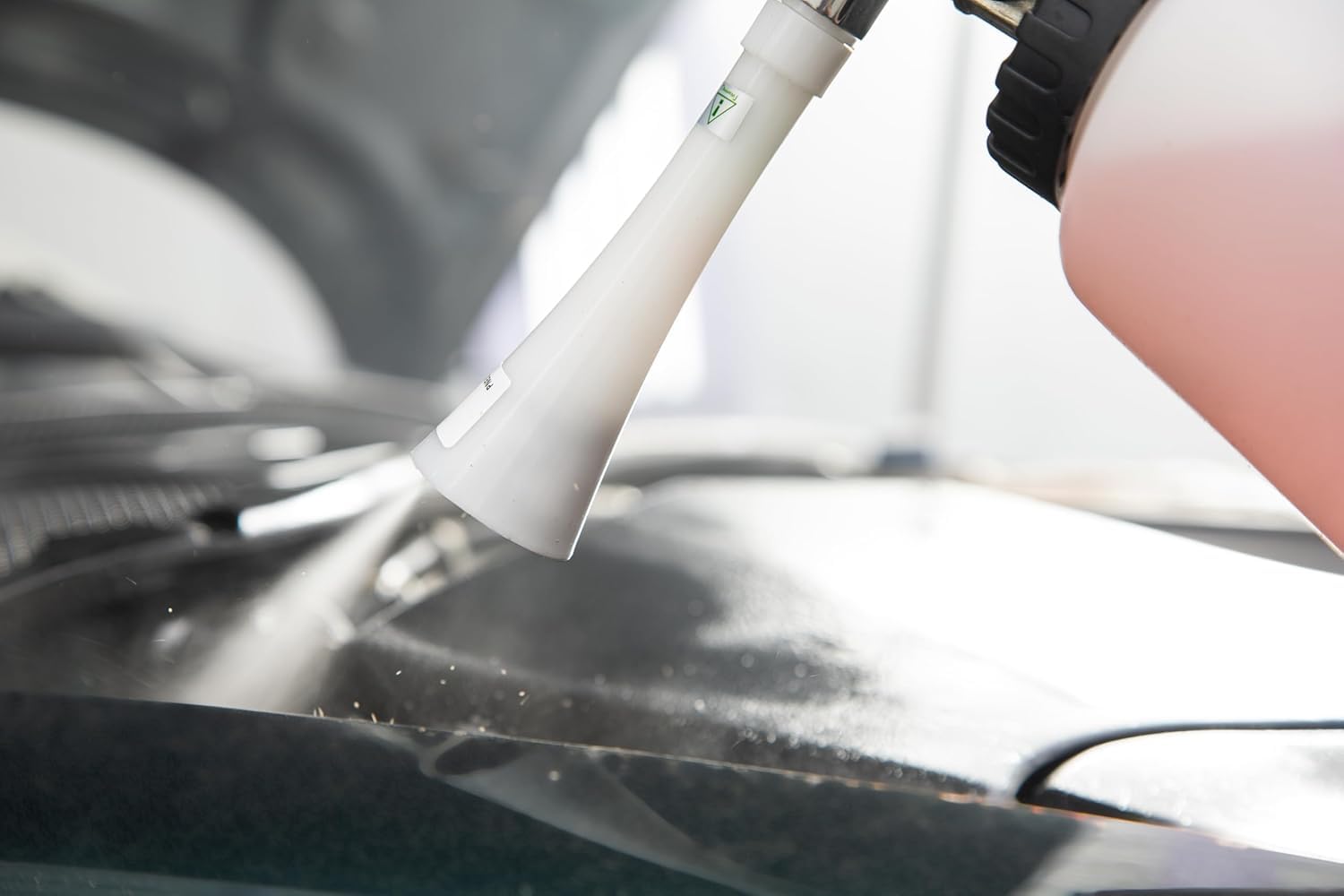 BenBow Druckluft Reinigungspistole Classic mit 5L CLEANTECH CO Innenreiniger – ideal für professionelles Detailing von Autos, LKWs, Bussen - berührungslose Reinigung - Wirbelwind-Effekt 9