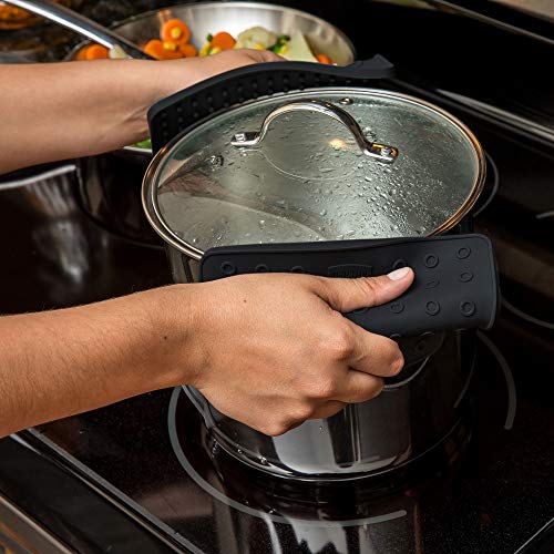 Premium Silicone Trivet & Pot Holders. Our Silicone Hot Pads also Work as Jar Opener Gripper Pad, Large Coasters & Spoon Rest. Trivets are Flexible & Heat Resistant to 442 F (7x7 in, Black, 1 Pair) - Thumbnail 3