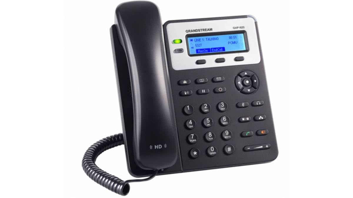 Grandstream GXP-1620 ( Hands Free Functionality, IP Phone:IP enabled )