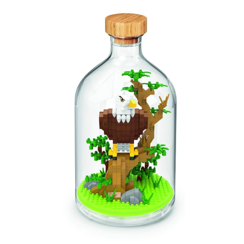 WiseHawk Kit of miniature blocks to assemble insects and small animals. Includes methacrylate bottle to protect the construction. Bald eagle