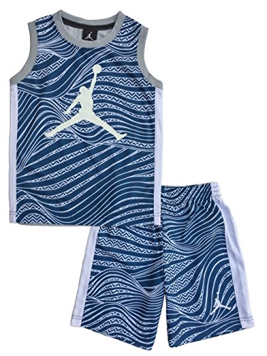 blue nike shorts outfit