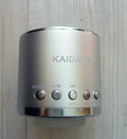 NEW Kd-mn02 Portable Mini Music Speaker Sd USB Fm for Pc Mp3 Player Silver