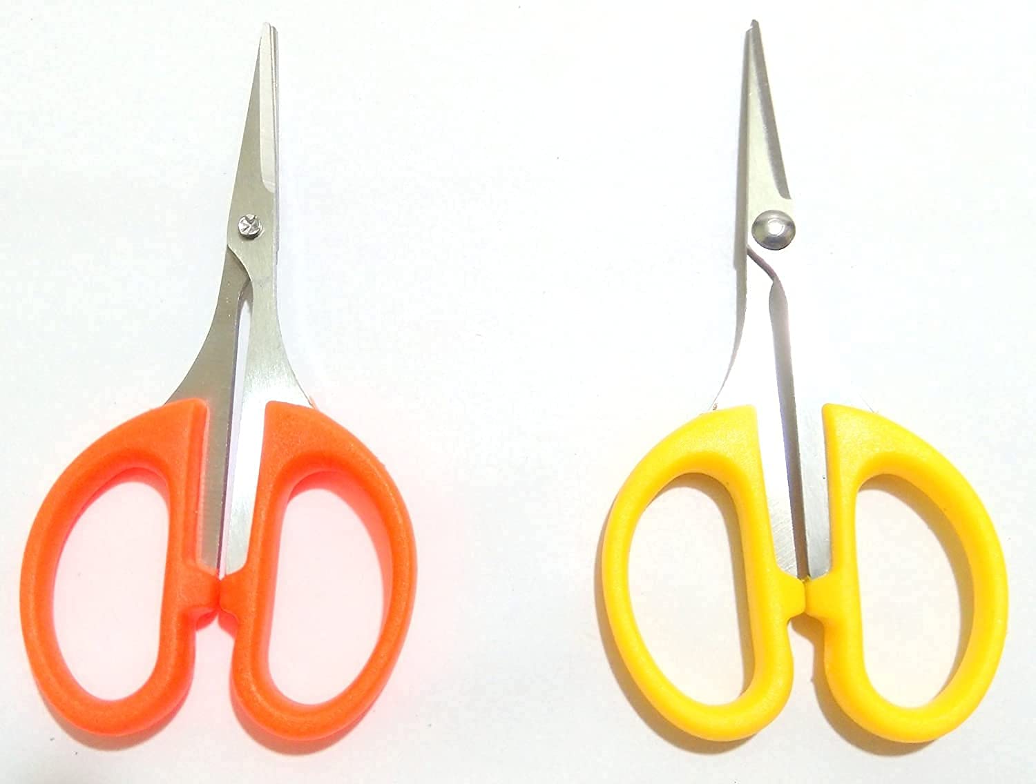 HimPrincy scissors for nose hair cutting for men and women. size 4.0