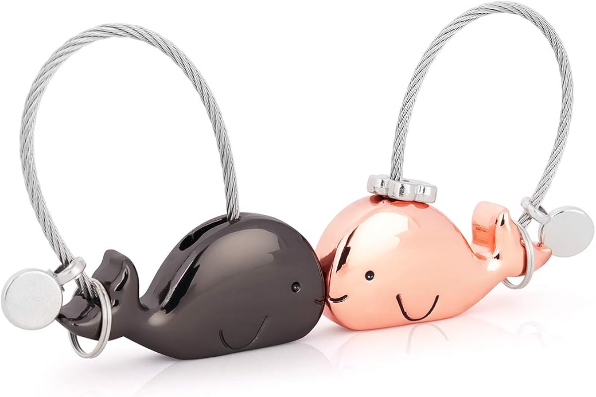 Amazon Co Jp ペアキーホルダー Natuo カップル キーホルダー ペア お揃い かわいい キーリング 鍵 動物 磁気のキス 名前入り ペンダント ネックレス 記念 彼氏 彼女へのプレゼント ブラック ローズゴールデン 鲸鱼 服 ファッション小物