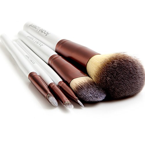 #1 PRO Makeup Brush Set With Gorgeous Designer Case - Includes 5 Professional Makeup Brushes. Best Quality Brushes for Eye Makeup and Face - Top Choice of Pro Makeup Artists Beauty & Personal Care, Tools & Accessories, Makeup Brushes & Tools