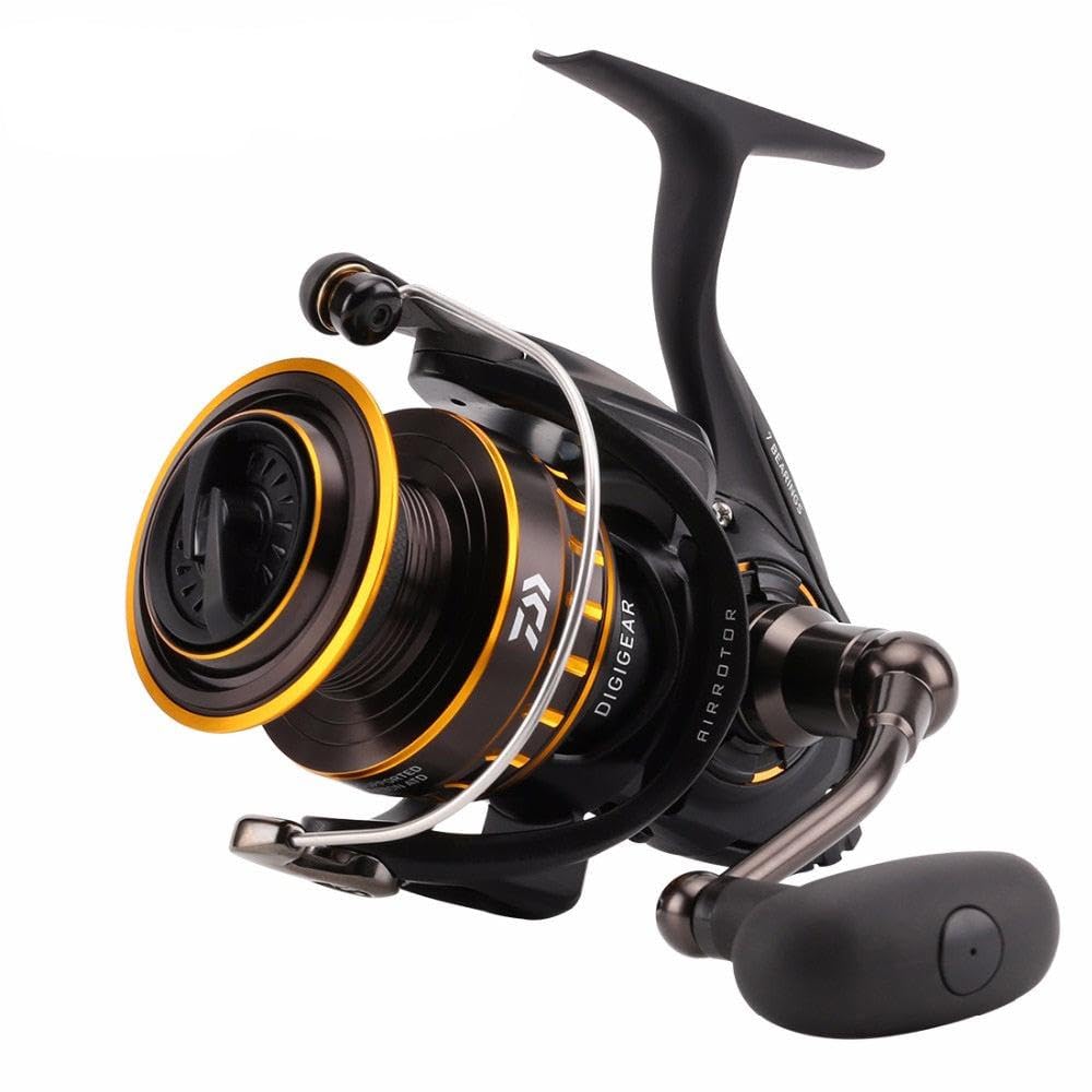 Carrete giratorio de agua salada Daiwa BG8000 BG, 8000, relación de engranaje 5,3: 1, rodamientos 6+1, velocidad de recuperación de 53,30, arrastre máximo de 33 lb, negro/dorado