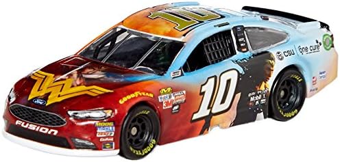 Lionel Racing Danica Patrick 2017 Wonder Woman NASCAR Diecast 1:64 Scale