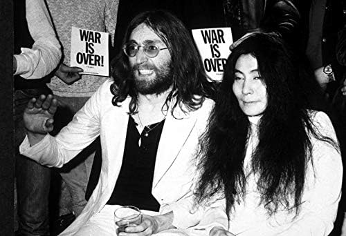 Amazon Com John Lennon And Yoko Ono Photo Print 10 X 8 Posters