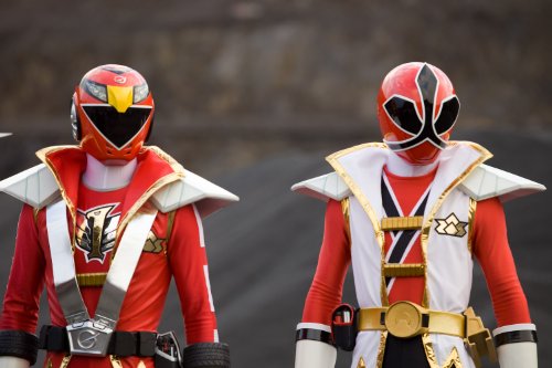 Power Rangers: Clash Of The Red Rangers - The Movie [DVD] - Thumbnail 2