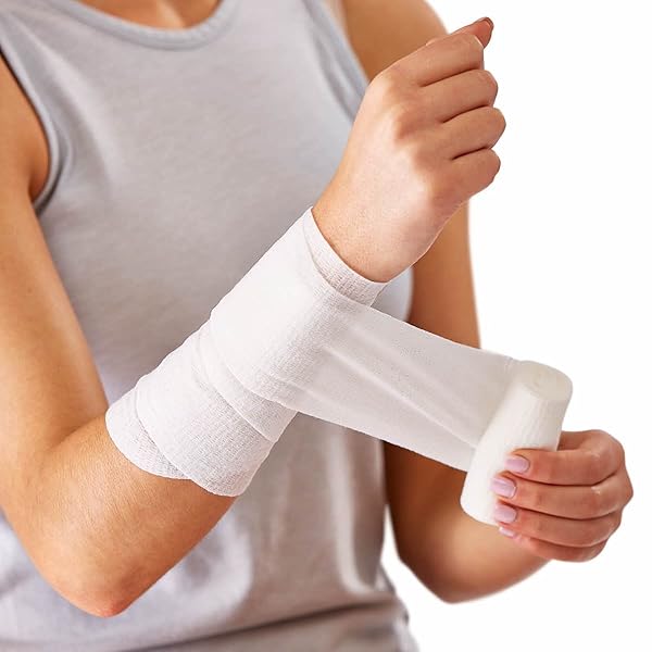 CURAD SOOTHEPLUS ROLLED GAUZE WITH ARM & HAMMER BAKING SODA, 3″ X 2.5 YDS, 5 COUNT (PACK OF 1)