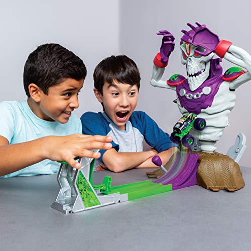 Monster Jam Grim Takedown Playset with Lights & Sounds & Exclusive 1:64 Grave Digger Monster Truck - //coolthings.us