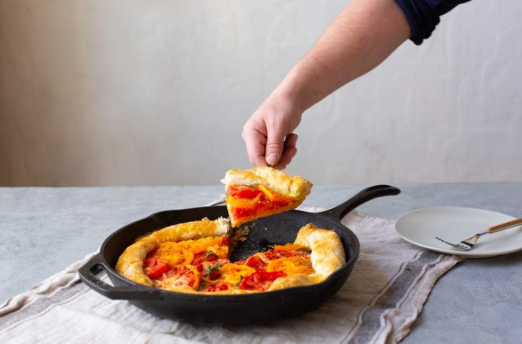 Lodge Chef Collection 12 Inch Cast Iron Chef Style Skillet. Seasoned and Ready for the Stove, Grill or Campfire. Made from Quality Materials for a Lifetime of Sautéing, Baking, Frying and Grilling: Kitchen & Dining