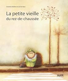 La  petite vieille du rez-de-chaussée