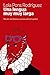 Una lengua muy muy larga: Más de cien historias curiosas sobre el español (Spanish Edition) by