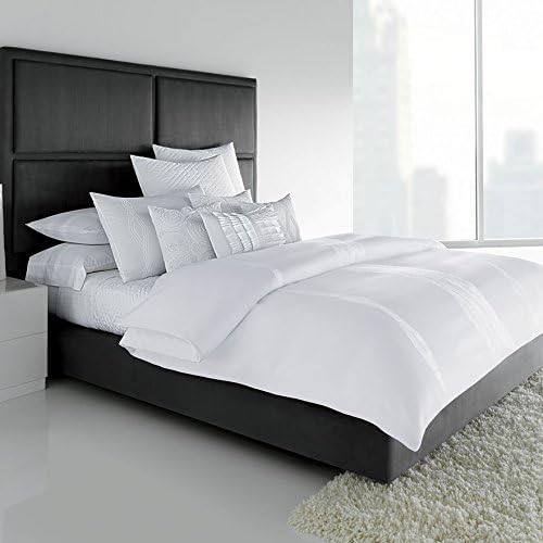 Simply Vera Wang tranquility 4 piece white comforter set size queen