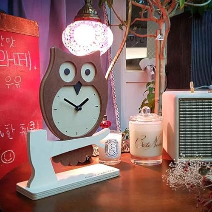 Amazon Co Jp 置き時計 ふくろう電波置き時計 ハンドメイド 木製置時計 おしゃれ 北欧 卓上 アンティーク ホーム キッチン