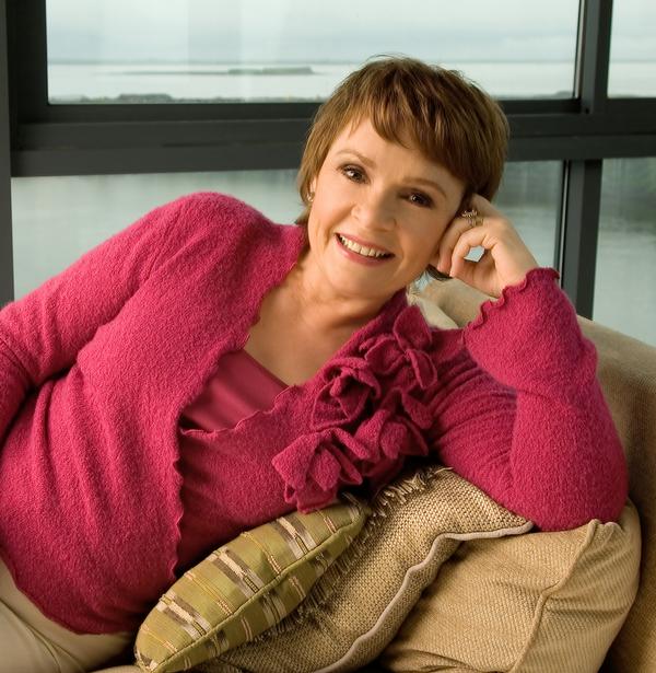 Dana bei Amazon Music