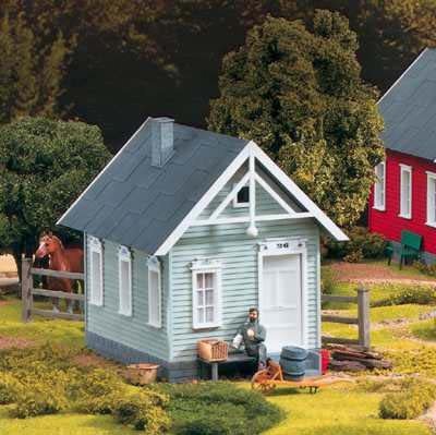 PIKO G SCALE MODEL TRAIN BUILDINGS - KING'S GINGERBREAD HOUSE - 62238