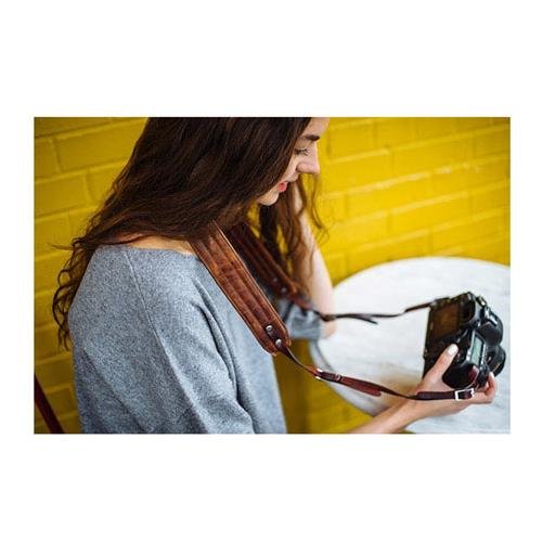 ONA - The Presidio - Camera Strap - Antique Cognac Leather (ONA023LBR) - Thumbnail 3