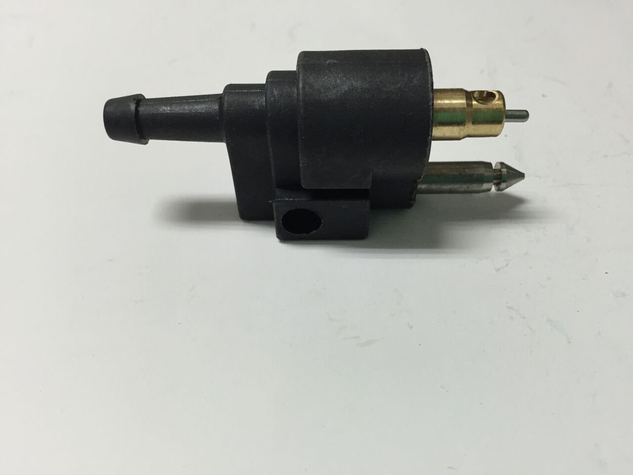 AN-8 90 Degree Push On Fitting | Fuel Line Fittings | Fuel Fittings BK