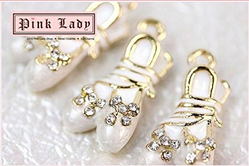 NC025 Cute New White Crystal Ballet Shoe Charm Pendant Necklace