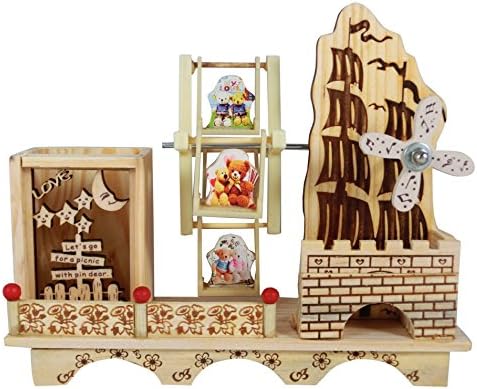 Heartful Home Wooden Whimsical Fairytale Wind Up Music Box - Boys &amp; Girls (Picnic)