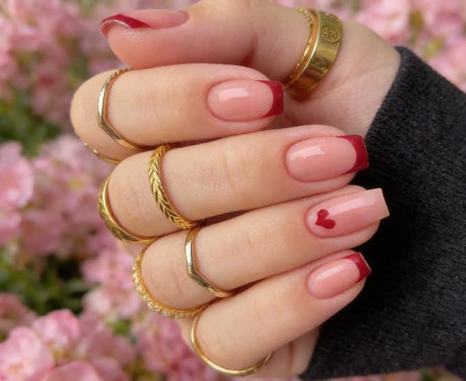 Handcess Valentine's False Nail Short Pink Heart Press on Nails French Fake Nail Love Stick on Nail for Women and Girls 24Pcs