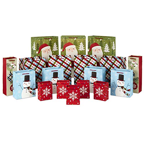 Hallmark Bulk Christmas Gift Bags Assorted Sizes (18 Gift Bags: 5 Small 5