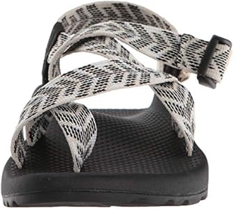 chacos trine black and white