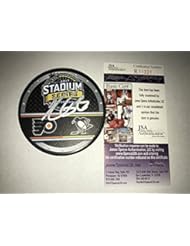 Collectibles: Kris Letang Signed / Autographed 2017 Stadium Series Pittsburgh Penguins Hockey Puck - JSA Certified