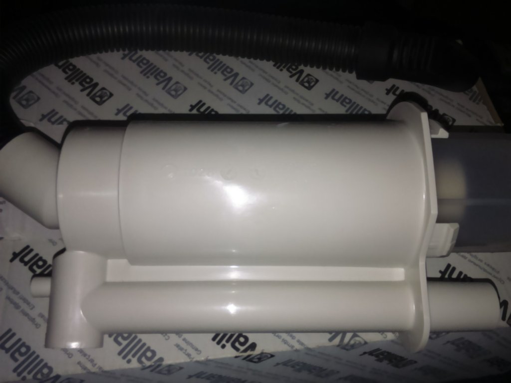 Vaillant 180984 Eco euro Condensate Trap Siphon