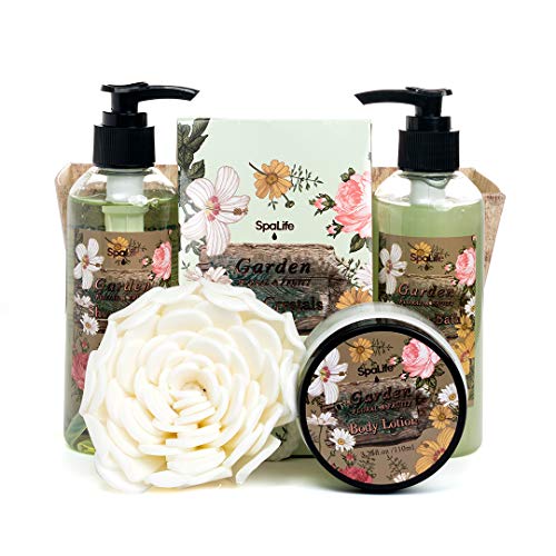 Spa Life All Natural Bath and Body Luxury Spa Gift Set Basket (Floral Fruity)