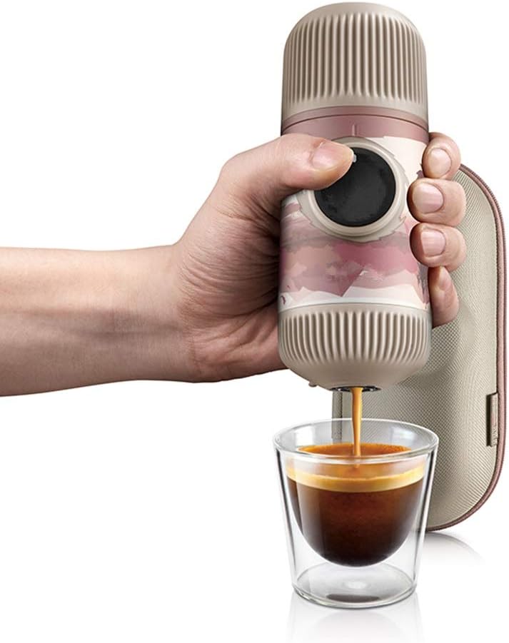 Portable Mini Capsule Coffee Machine Hand Press Coffee Maker Coffee Machine Outdoor Portable Capsule Machine Travel Mini Travel Coffee Pot (Color : Pink, Size : 6.2x6.2x15.6cm)