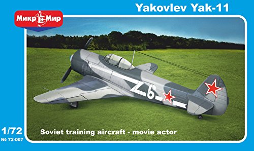 Yakovlev Yak-11 Soviet training aircraft - movie actor 1/72 MICRO-MIR 72-007