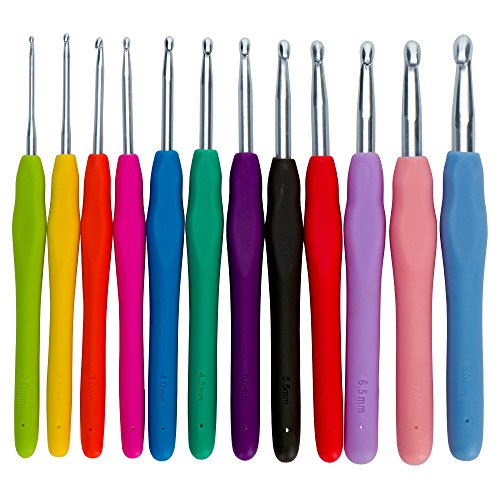 Assorted 12 Piece Crochet Hook Set Ergonomic Soft Comfort Handles for