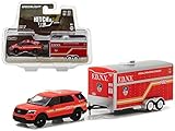 Greenlight 1: 64 Hitch & Tow Series 10 - 2016 Ford Explorer - F.D.N.Y. Diecast Vehicle