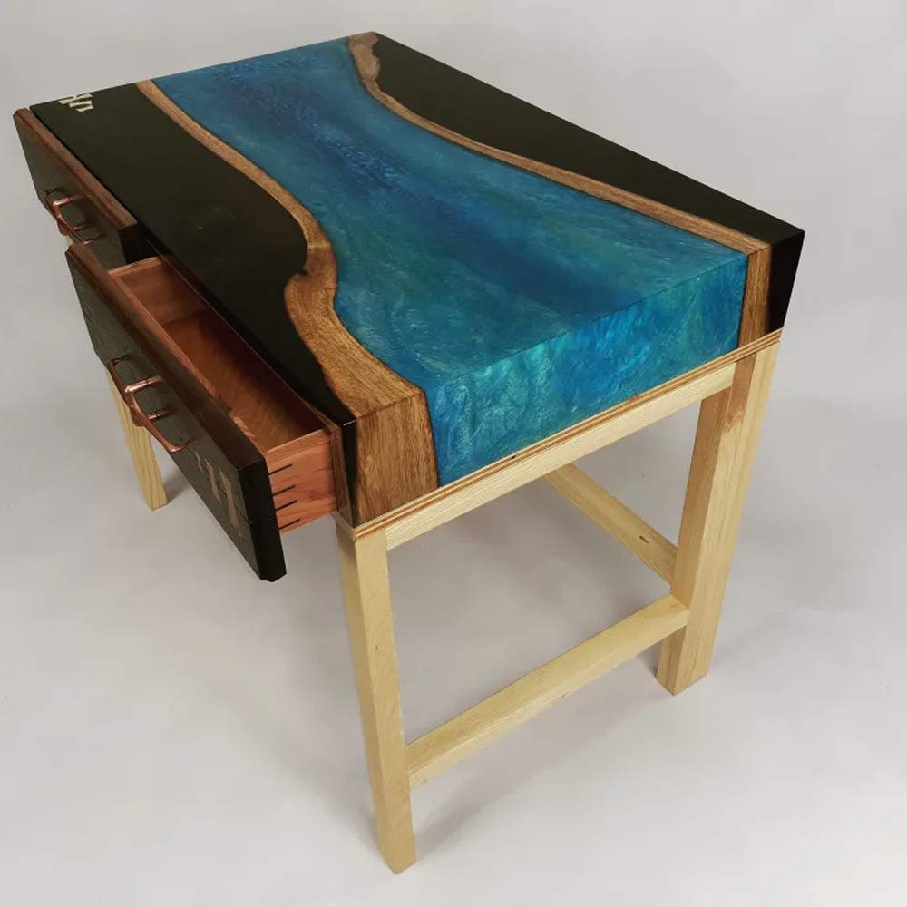 TotalBoat High Performance Epoxy Kit - Crystal Clear Marine Grade Resin and Hardener for Woodworking, Fiberglass, Wooden Boat Building and Repairs (1.5 Quart, Medium)