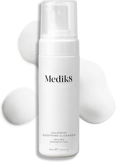 Medik8 Calmwise Soothing Cleanser Ultra-Mild Chlorophyll Foam 150ml