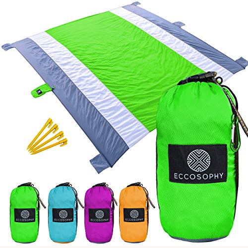 Best Oversized Beach Blankets to Have a Great Time on The Beach