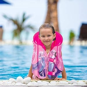 Schnorchelmasken 51rhUuBWqoL. SS300 Tolles Design: Jackenstil, der sich um den Oberkörper des Kindes legt und die Arme zum Schwimmen frei hält
Praktisch: Kann bei Nichtgebrauch zu klein zusammengeklappt werden, leicht zu tragen.
Bequem: Weiches wasserdichtes Kunststoffgewebe ist für die empfindliche Haut Ihres Kindes konzipiert. Diese Schwimmschwimmer mit Wasserflügeln sind kratzfrei und sehr angenehm zu tragen, da sie leicht an- und auszuziehen sind.